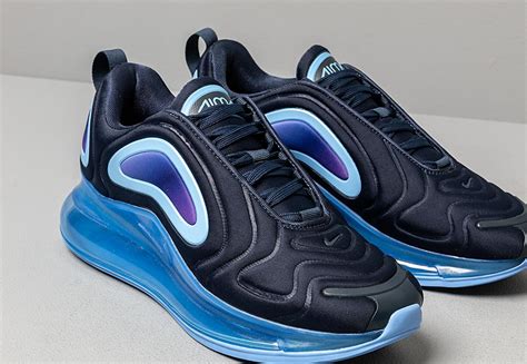 nike air 720 lila blau